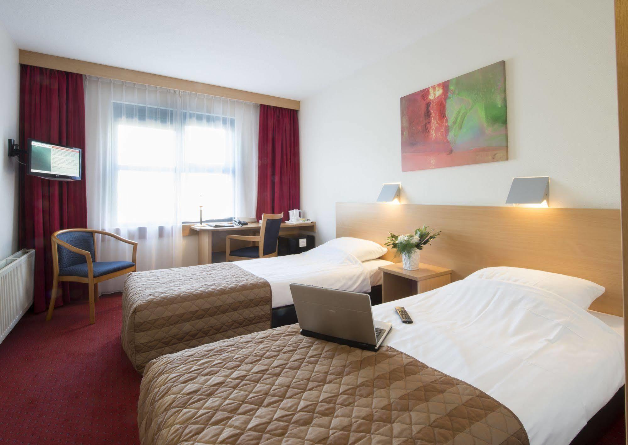 Bastion Hotel זנדאם מראה חיצוני תמונה